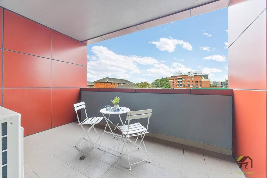 Apartment Sunshine In Canterbury Near To Campsie Sydney